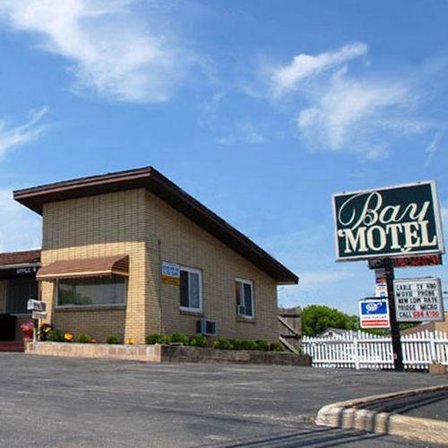 Bay Motel By Oyo Бей-Сіті Екстер'єр фото