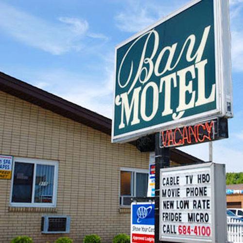 Bay Motel By Oyo Бей-Сіті Екстер'єр фото