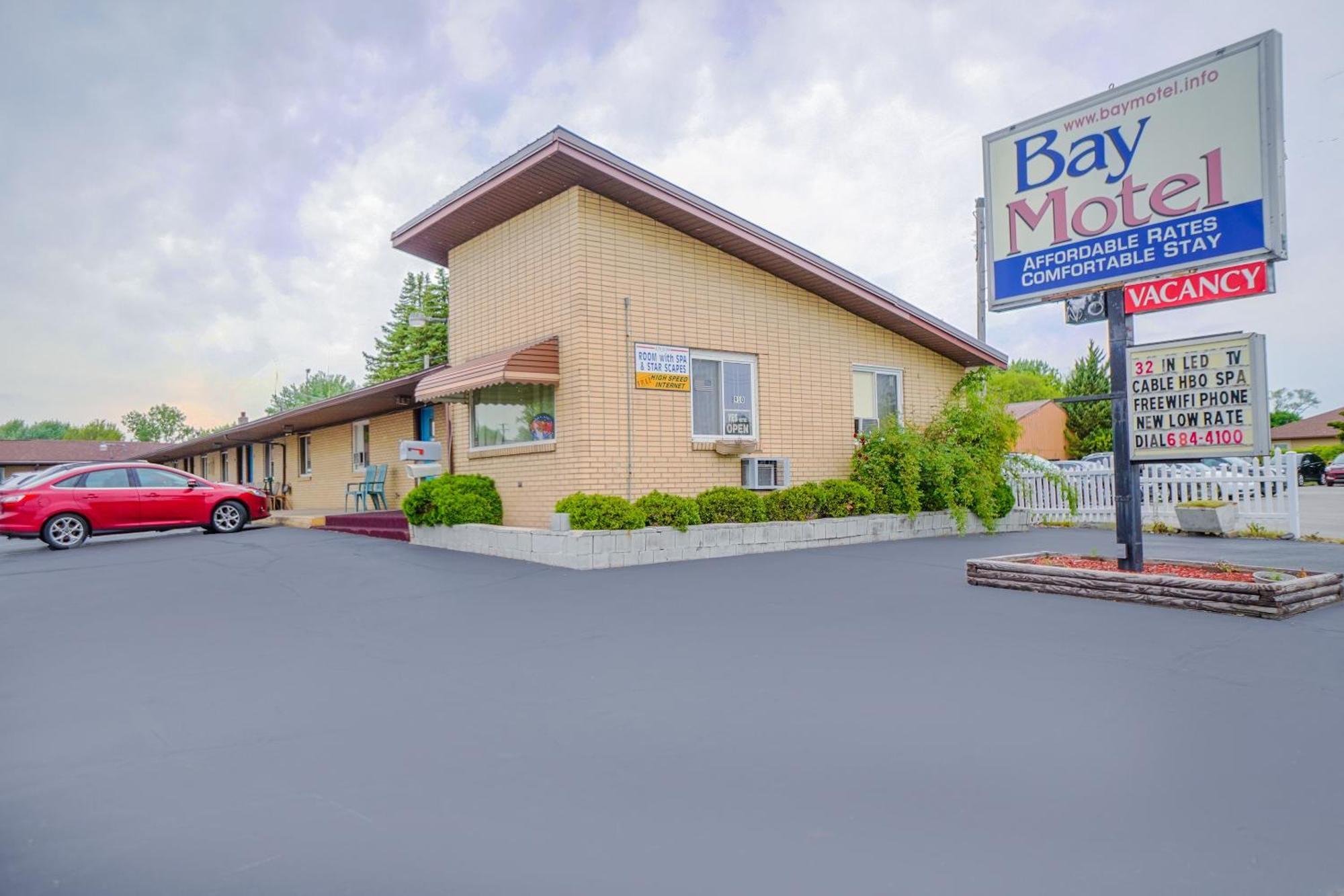 Bay Motel By Oyo Бей-Сіті Екстер'єр фото