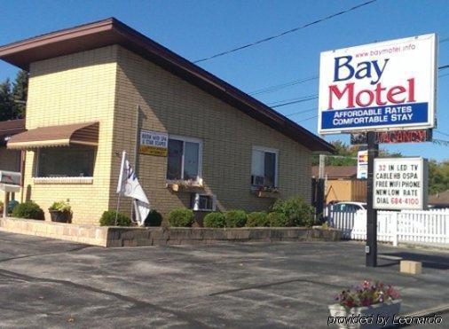 Bay Motel By Oyo Бей-Сіті Екстер'єр фото